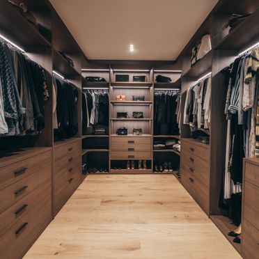 Walk in closet - garderob för ett smalare utrymme